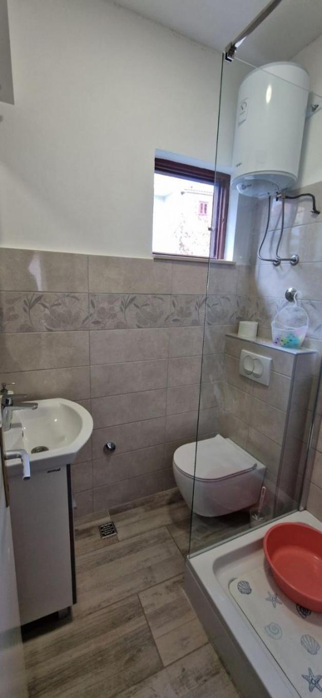 Apartment Tenara Βις Εξωτερικό φωτογραφία